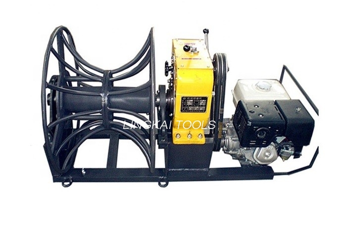 A linha de transmissão guincho da corda de fio/fio de 2 toneladas pega o guincho com motor a gasolina